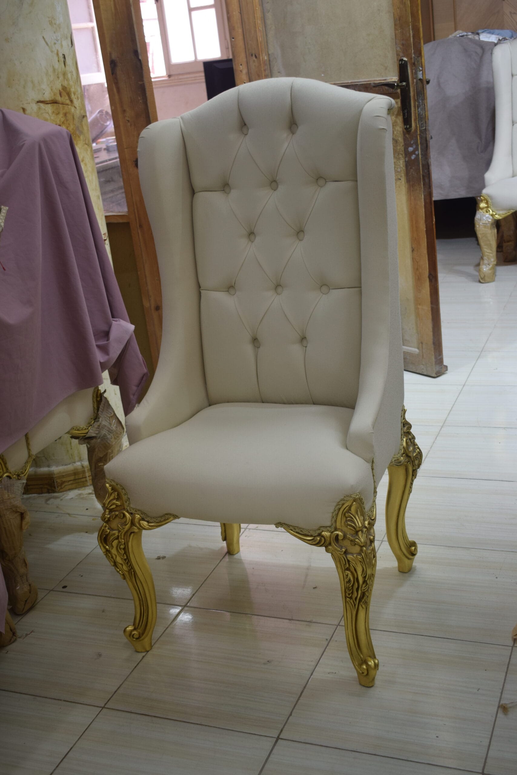 طاولة طعام كلاسيكي - Image 3