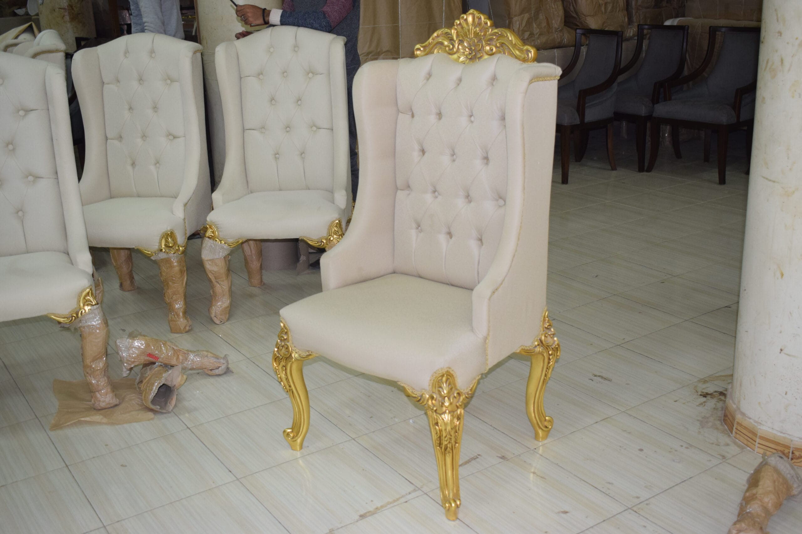 طاولة طعام كلاسيكي - Image 5